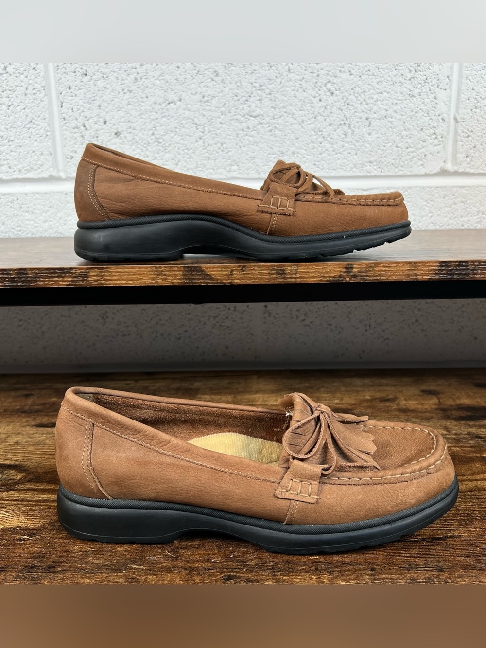 Cobbie Cuddlers Loafers Brown Suede Leather Fringe Top Women's 7.5 Wide Width